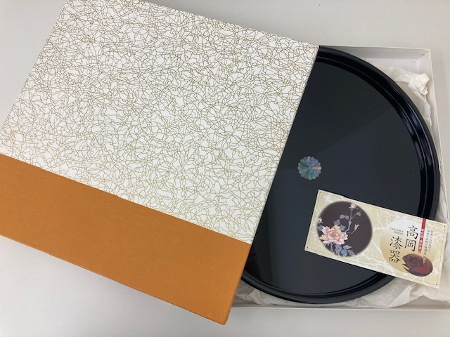 【激レア 当時品】高岡漆器 お盆 青貝塗 木製 伝統工芸 螺鈿細工 丸盆 天然木カシュー塗装 茶道具 お正月 昭和レトロ 617