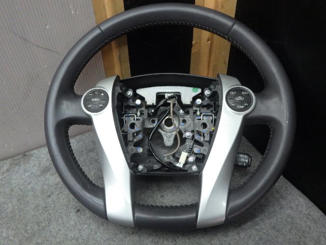 【B】純正 レザー 革 ハンドル ステアリング ステアリングリモコン クルコン付 ZVW40 プリウスα ZVW41 ZVW30 NHP10 アクア