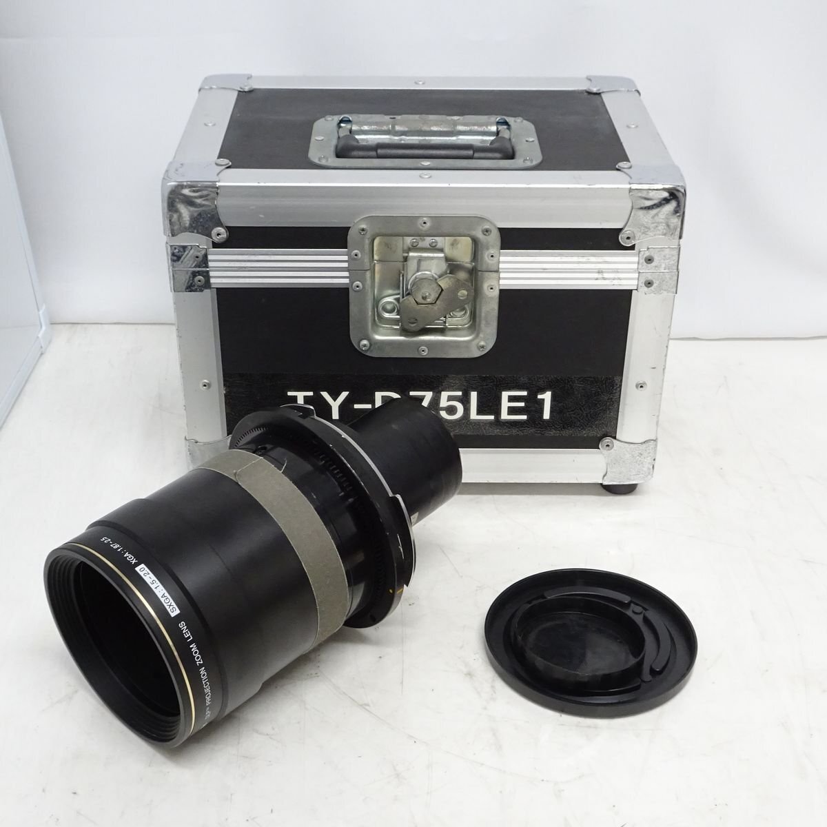 Panasonic TY-D75LE1 DLPプロジェクター用 短焦点ズームレンズ（PT-DZ系/RZ系/DS系など）ET-D75LE1 前機【中古/動作品】#439972
