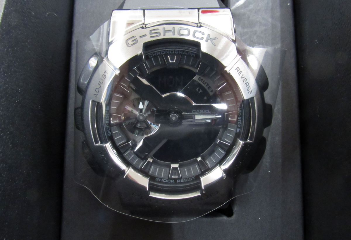 ■ BEl CASIO カシオ G-SHOCK GM-110BB-1AJF 未使用品 Gショック 箱付き M64 鳥取