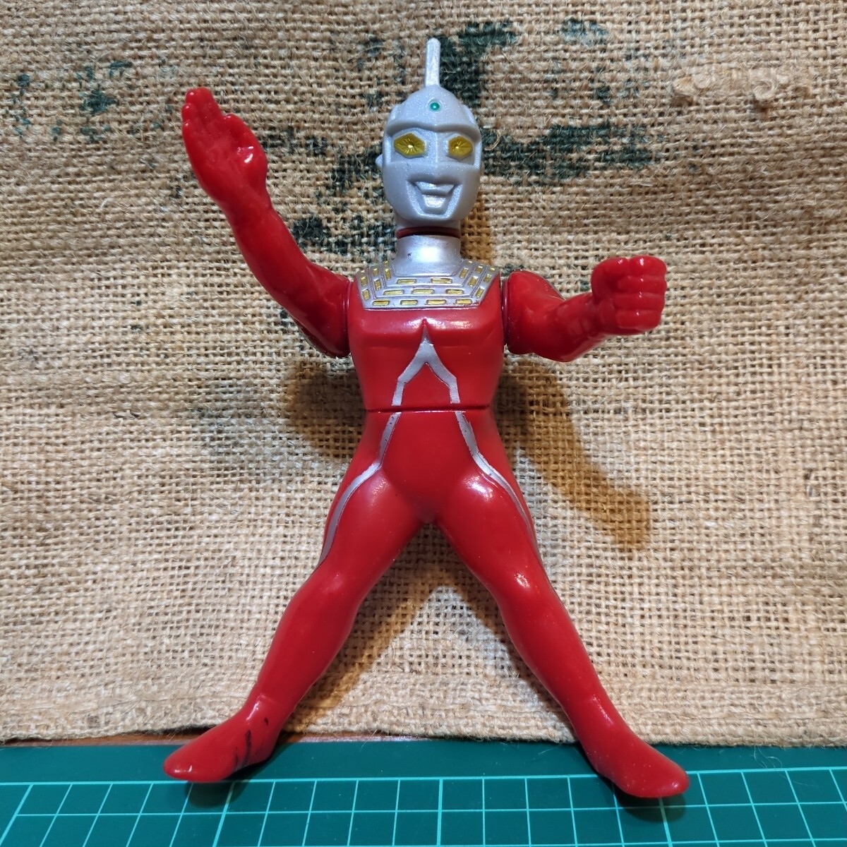 当時物 ウルトラマン 劇団 ウルトラセブン バンダイ 軟質 ソフビ 円谷プロ 可動ギミック付き ブルマァク ポピー ソフビ人形