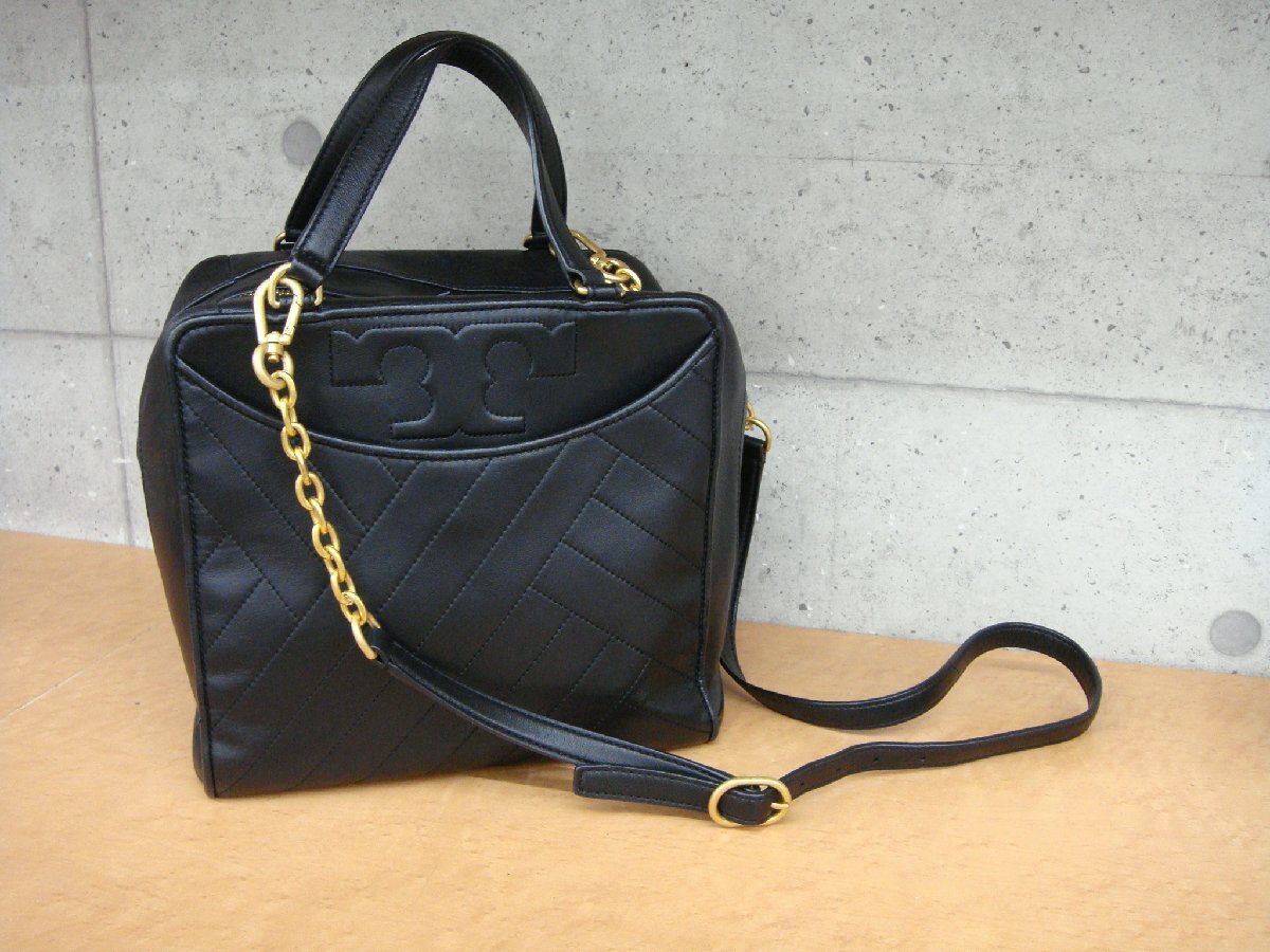 C109RT【本物保証】 TORY BURCH トリーバーチ 2way チェーンショルダーバッグ ハンドバッグ ステッチ ロゴ ブラック