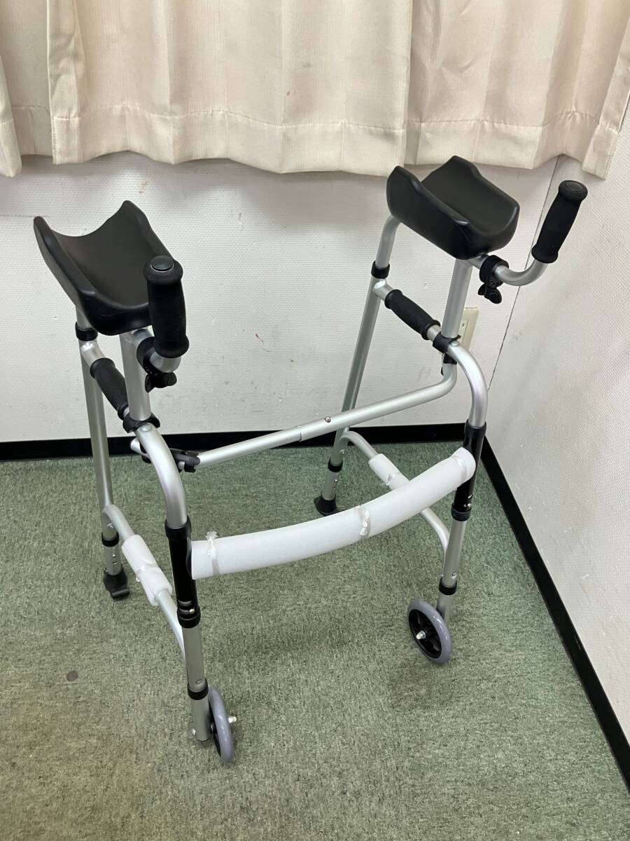 【長期保管・未使用品】歩行補助器　調整機能　軽量アルミ製 　
