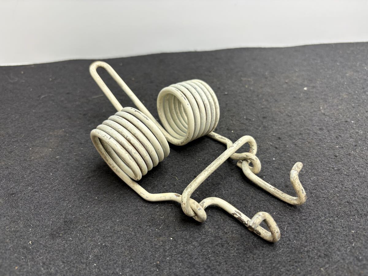 空冷ＶＷ　空冷ワーゲン　空冷ビートル　タイプ１　ＶＷ純正　リアフード　スプリング　W