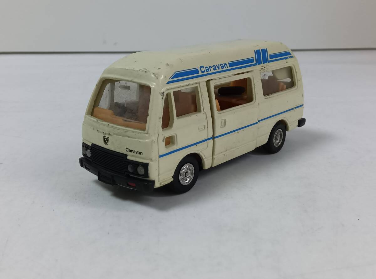 トミカ　ダンディ　日産キャラバン　ハイルーフ　ミニカー　TOMICA　Caravan No.22　ヴィンテージ