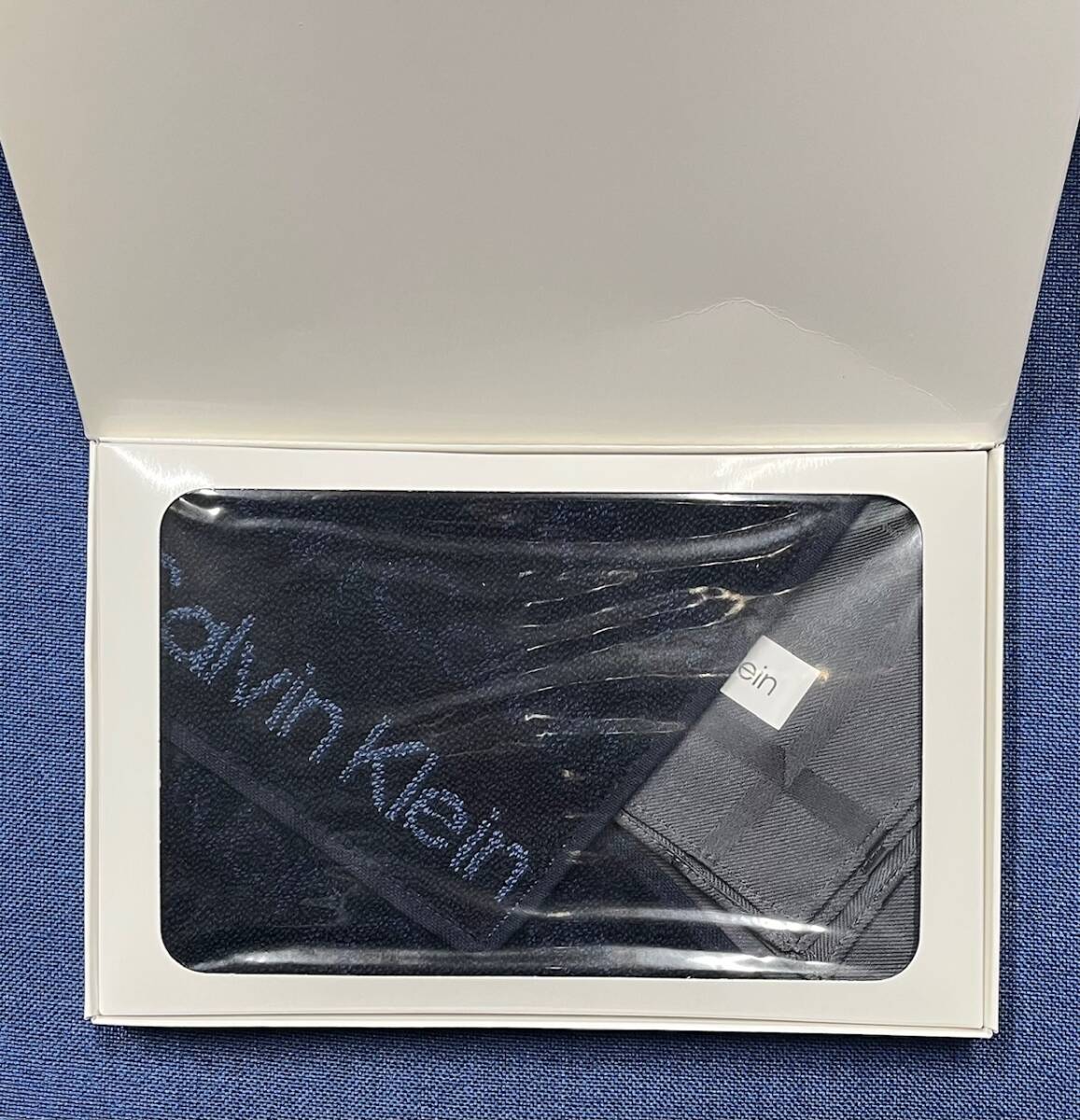 未使用品・2枚セット【カルバンクライン Calvin Klein】タオルハンカチ　ハンカチセット