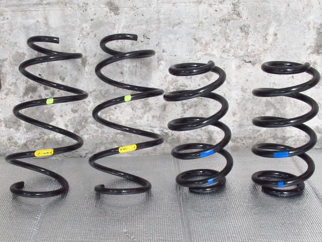 TOYOTA トヨタ アルファードHV X 40系 純正 スプリング 管理7H1203E-B6