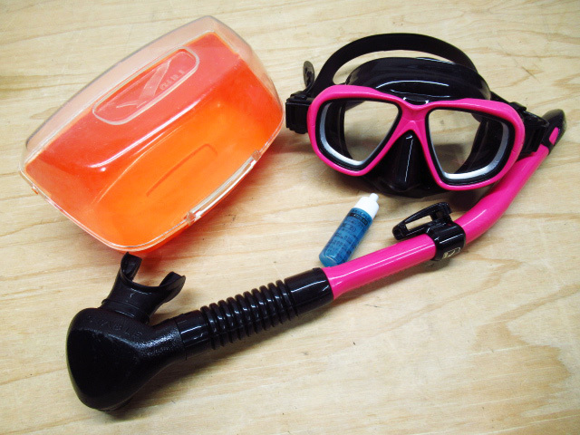 度入り GULL ガル NAIDA ネイダ BKシリコン スノーケル チェリー ダイビング用品 軽機材 管理7k1205G-H9