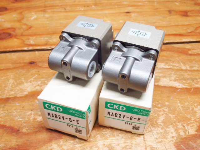 2点セット CKD シーケーディー NAB2V-8-E エアオペレイト式2ポート弁 現状品 管理7S1208K-A6