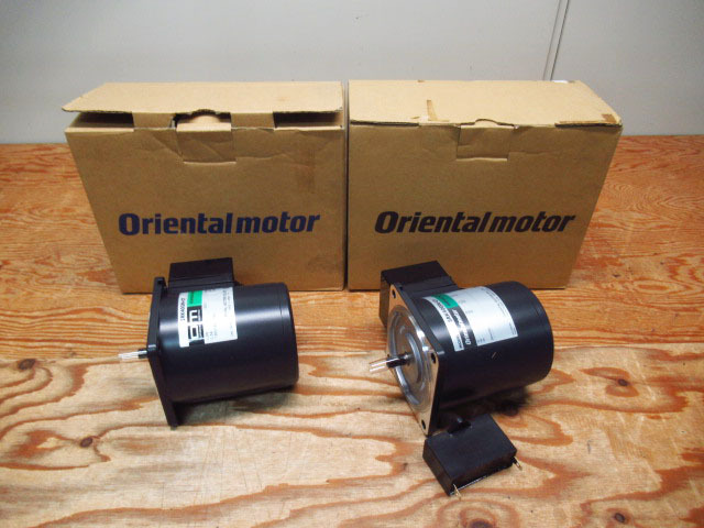 未使用? 2点セット ORIENTAL MOTOR オリエンタルモーター 5RK40GN-CT レバーシブルモーター 動作未確認 現状品 管理7S1222L-D2