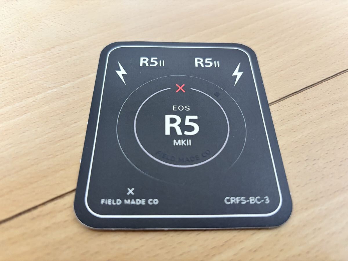 【新品未使用 / 送料無料】 FIELD MADE インジケーター ステッカー キヤノン Canon EOS R5 Mark Ⅱ ボディキャップ用