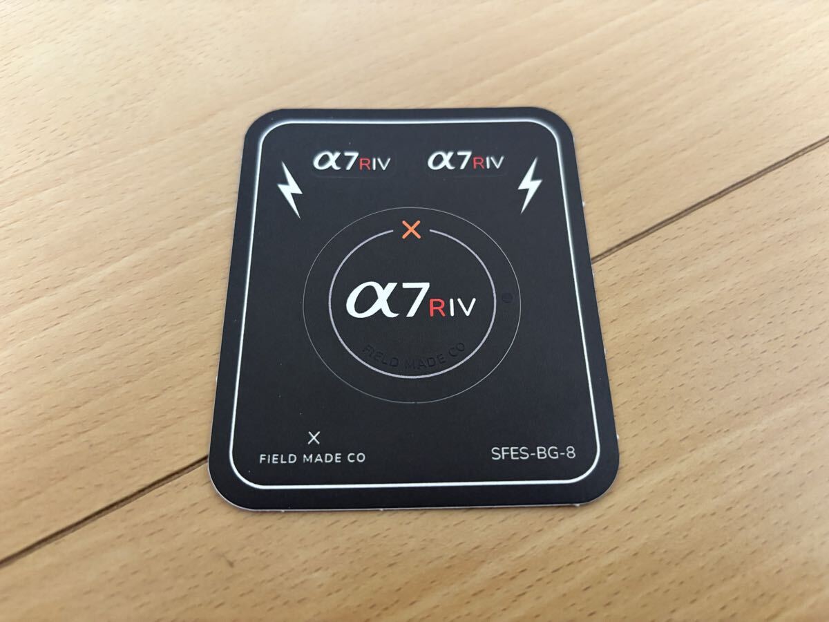 【新品未使用 / 送料無料】 FIELD MADE インジケーター ステッカー ソニー SONY α7 RⅣ ボディキャップ用