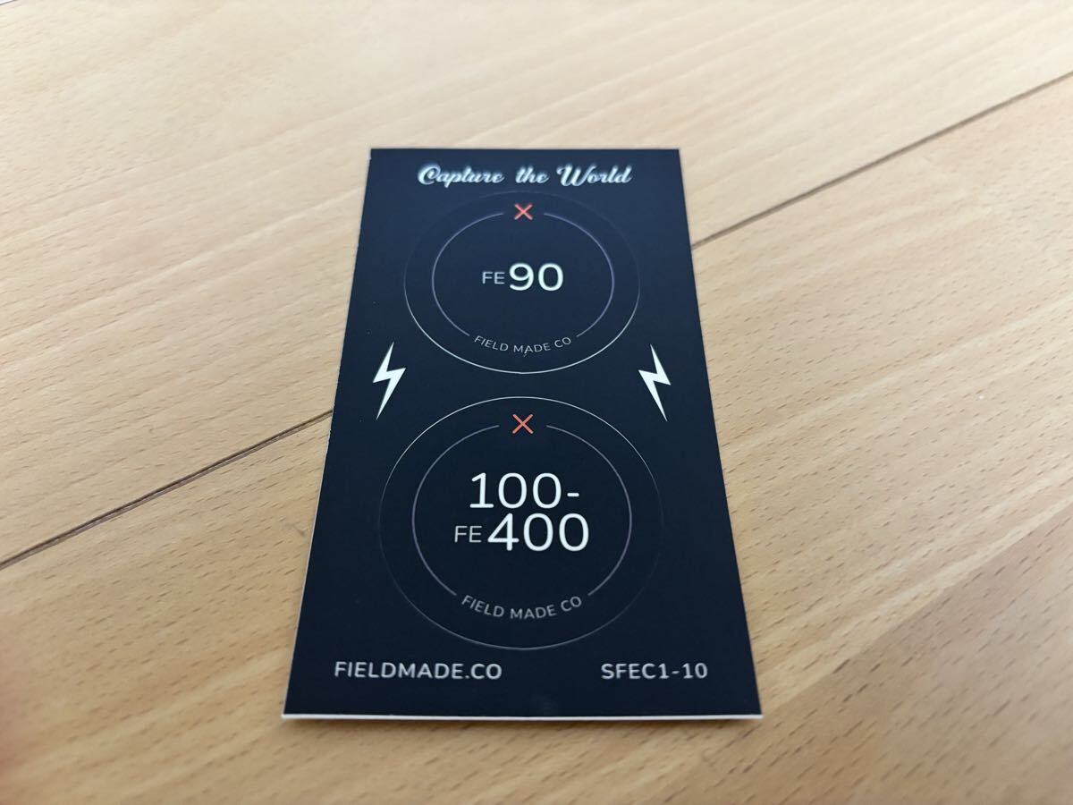 【新品未使用 / 送料無料】 FIELD MADE インジケーター ステッカー ソニー SONY FE 90、100−400 レンズキャップ用