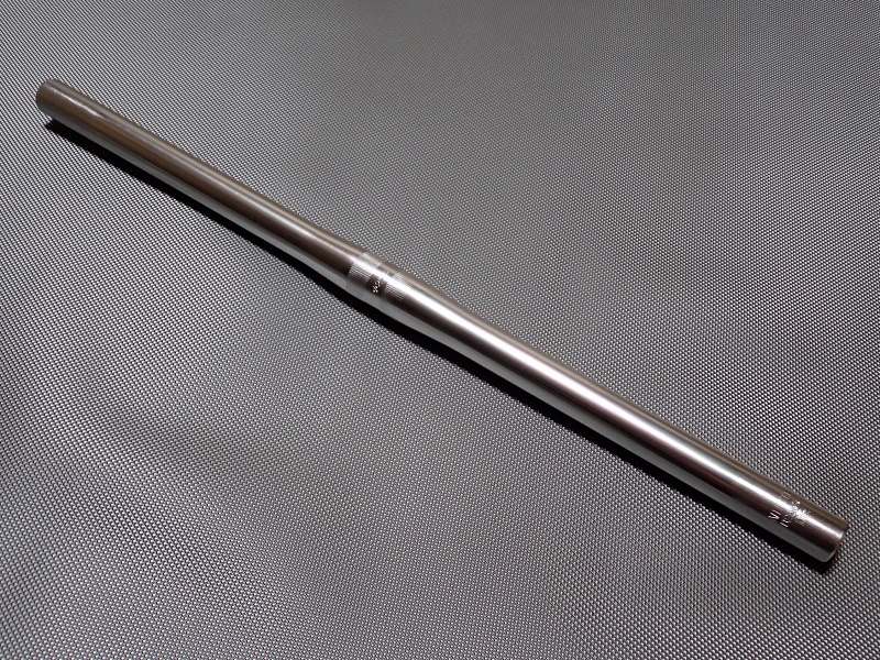 NITTO　日東　B2500AA　500mm　φ25.4　ハンドルバー