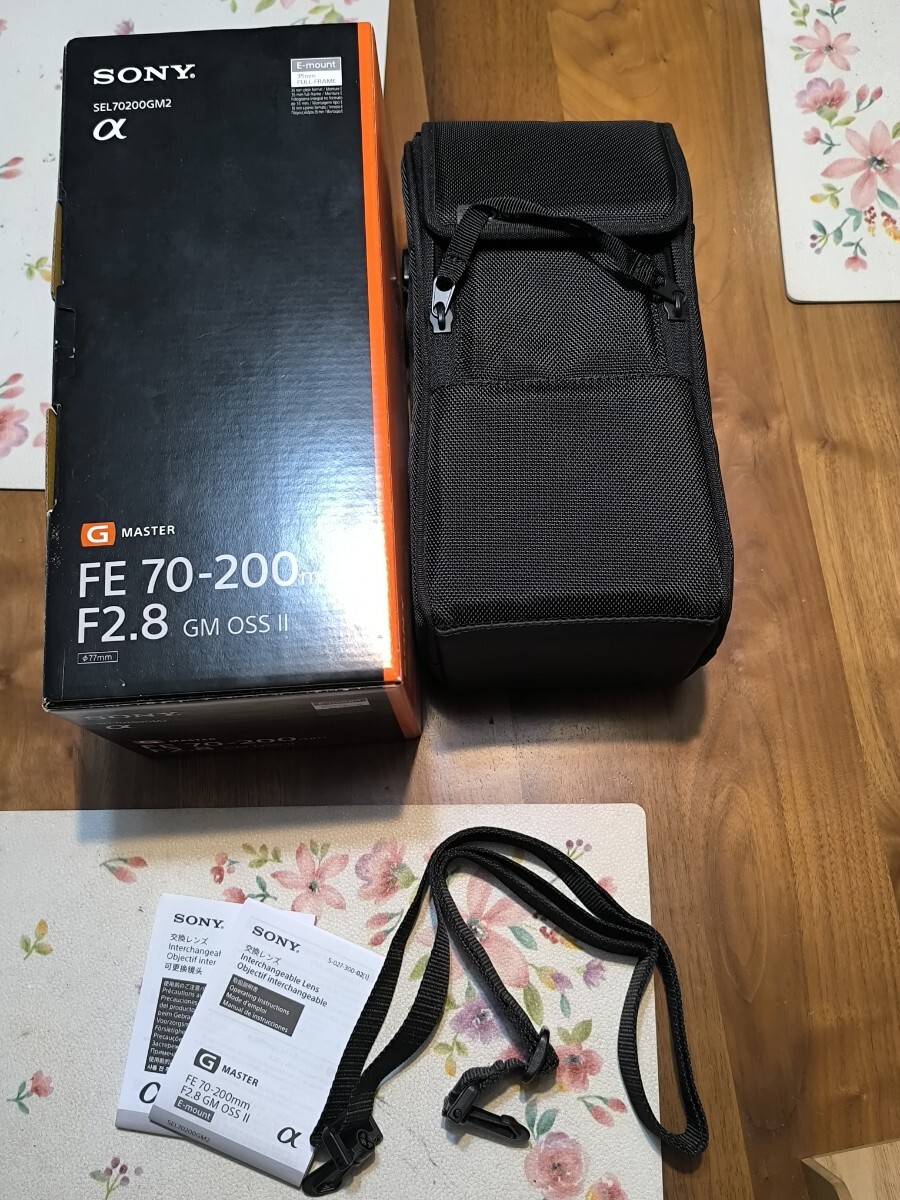 Sony ソニー　FE 70-200mm F2.8 GM OSS II SEL70200GM2 元箱 マニュアル　取説 レンズケース　ストラップ　、レンズありません