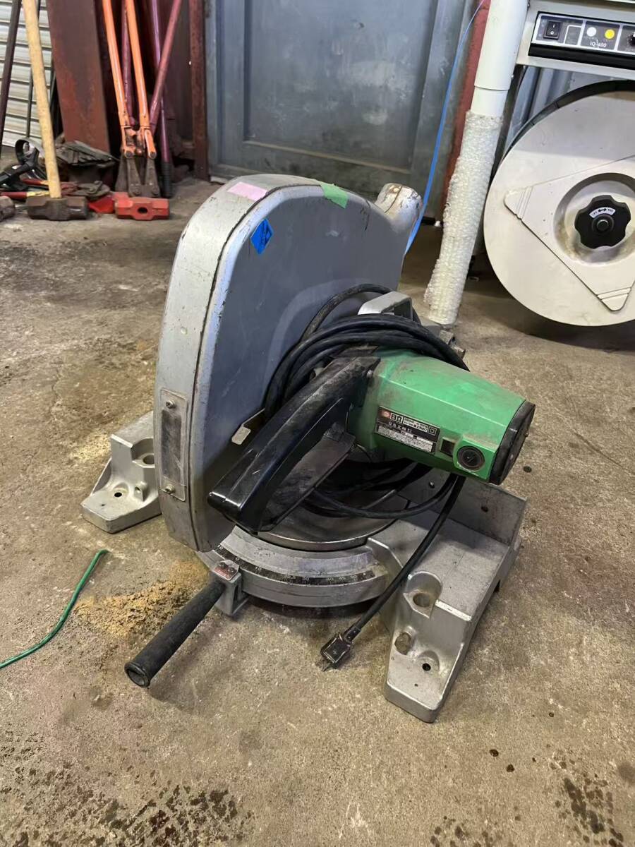 動画あり　秋田発　HITACHI 日立　 C　15FB 380mm 　刃あり　卓上スライド丸のこ丸鋸 動作確認済み 現状渡し