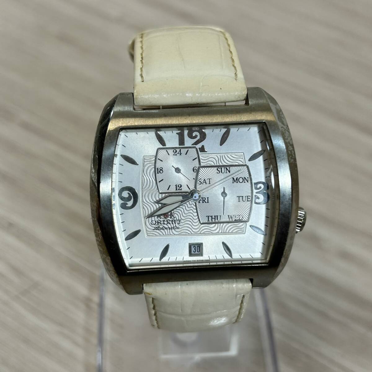 【MH-1911】中古稼動品 ORIENT ETAD-D0 機械式 自動巻 メンズ レザーベルト ホワイト文字盤 AT