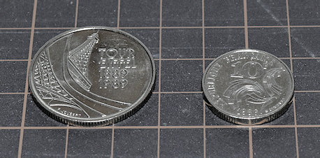 １９８９年 エッフェル塔１００年記念　フランス５フラン硬貨と １９８６年 新フランス１０フラン回収硬貨　２枚セット