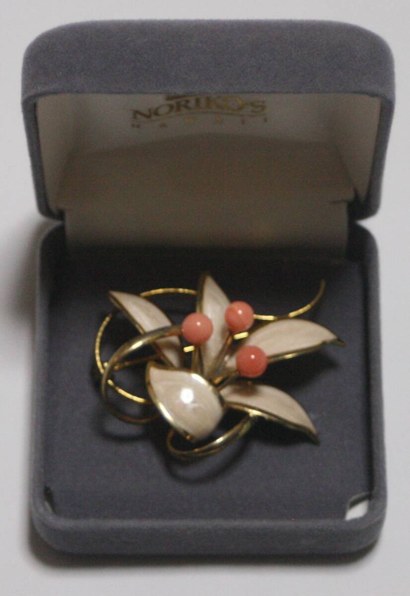 ★NORIKO'S HAWAII　ブローチ　珊瑚　中古品　現状品★