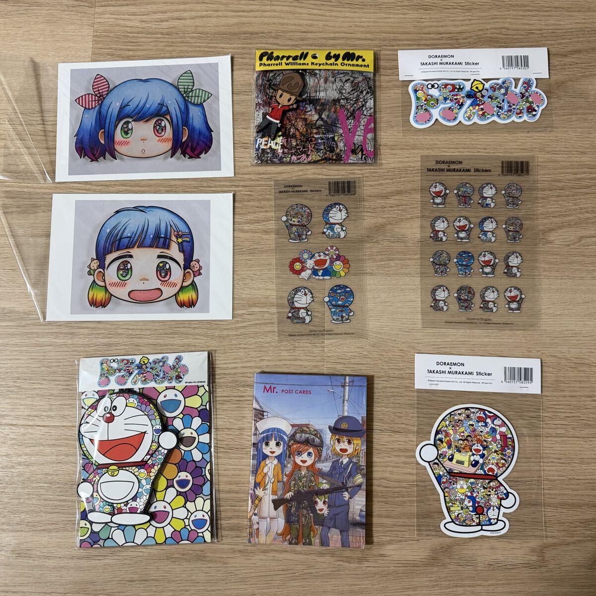 【新品未使用】村上隆 ドラえもんラバーキーリング、ポストカード、シール 合計9点。カイカイキキ MURAKAMITAKASHI