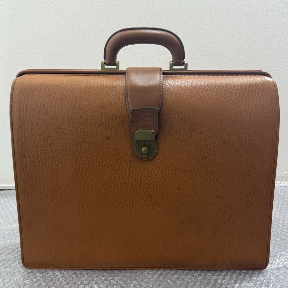 H112KZ14b BURBERRY バーバリー ダレスバッグ オールレザー 牛革 牛シボ革 ブラウン　ドクターズバッグ ビジネスバック 手提げ