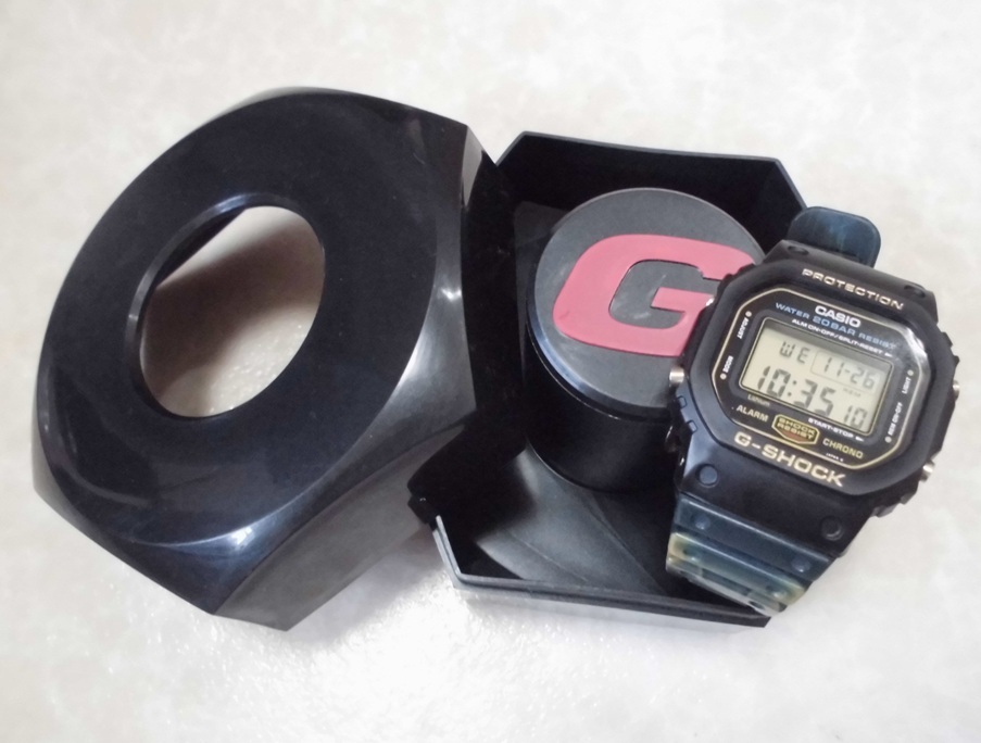 箱付き！カシオ Gショック DW-5600D-1 黒ベゼル未使用 1992年発売 スピード 金液晶 スクリューバック オレンジ豆球 DW-5000C後継 G-SHOCK