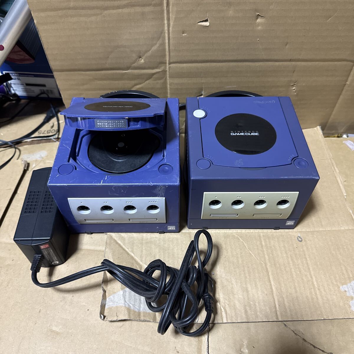 あ-8604）ゲームキューブ DOL-001 Nintendo GAMECUBE ２個セット　動作未確認