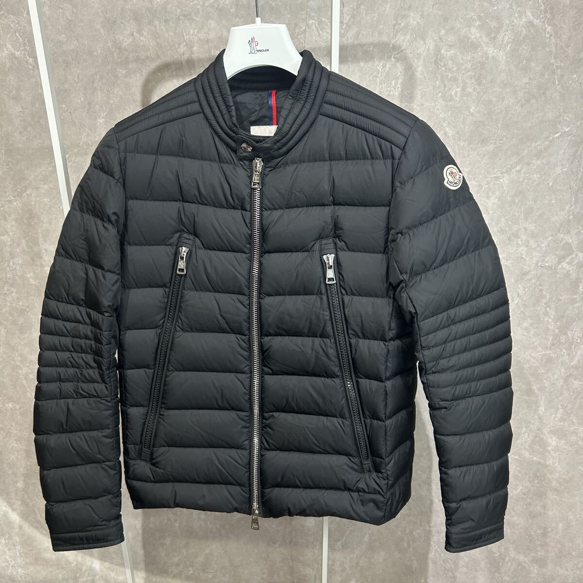【美品】 MONCLER モンクレール ライダース ダウンジャケット ブラック AMIOT1