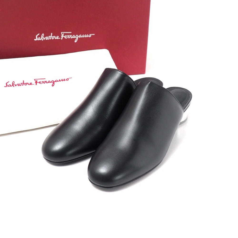 未使用 Salvatore Ferragamo サルヴァトーレフェラガモ ミュール サイズ8 スリッポン 革靴