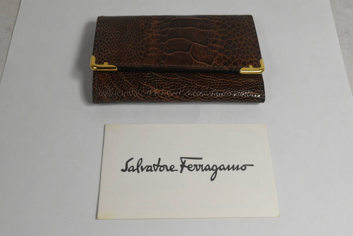 Salvatore Ferragamo サルバトーレ　フェラガモ　キーケース　6連　型押し　クロコ