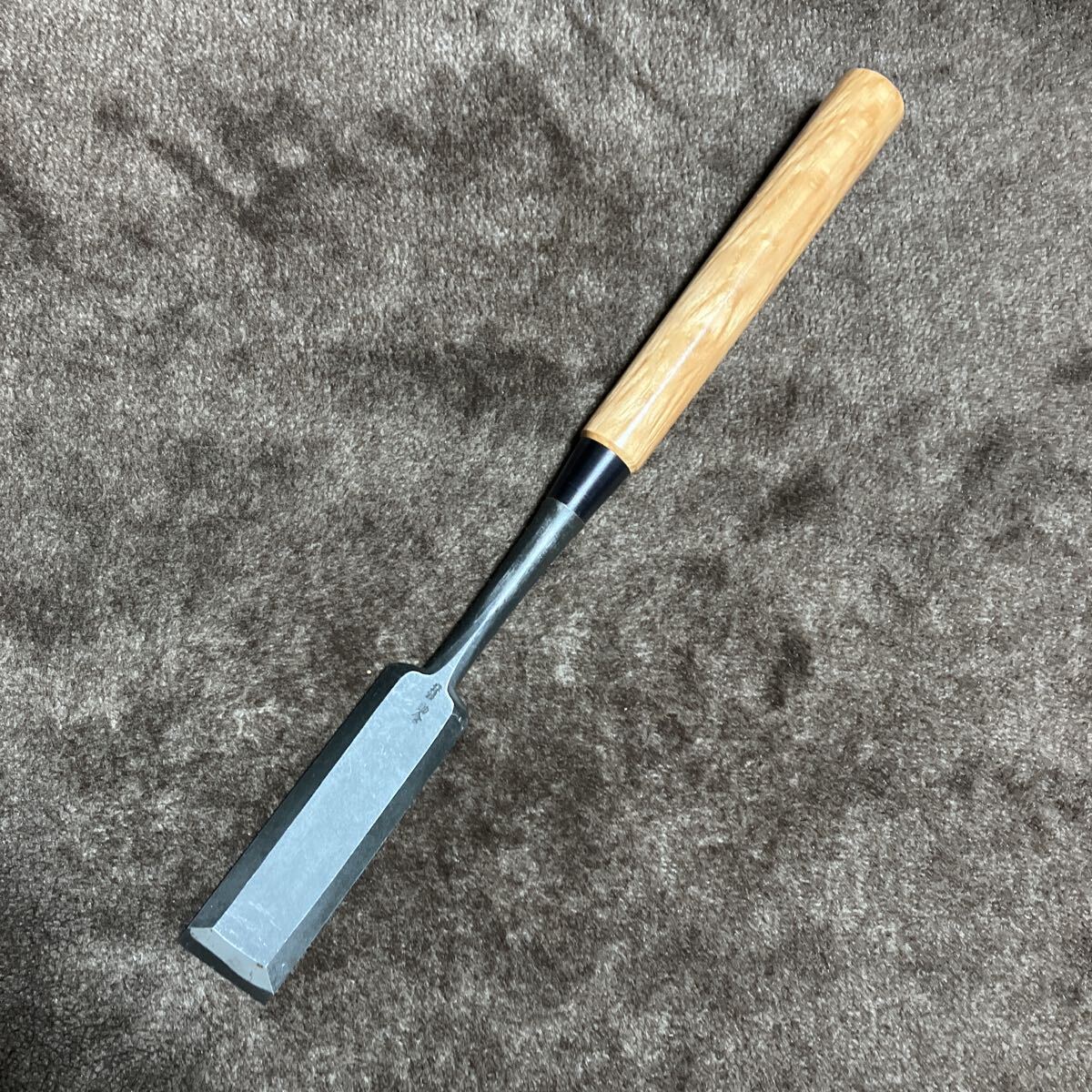 薄ノミ面取1寸 赤樫柄