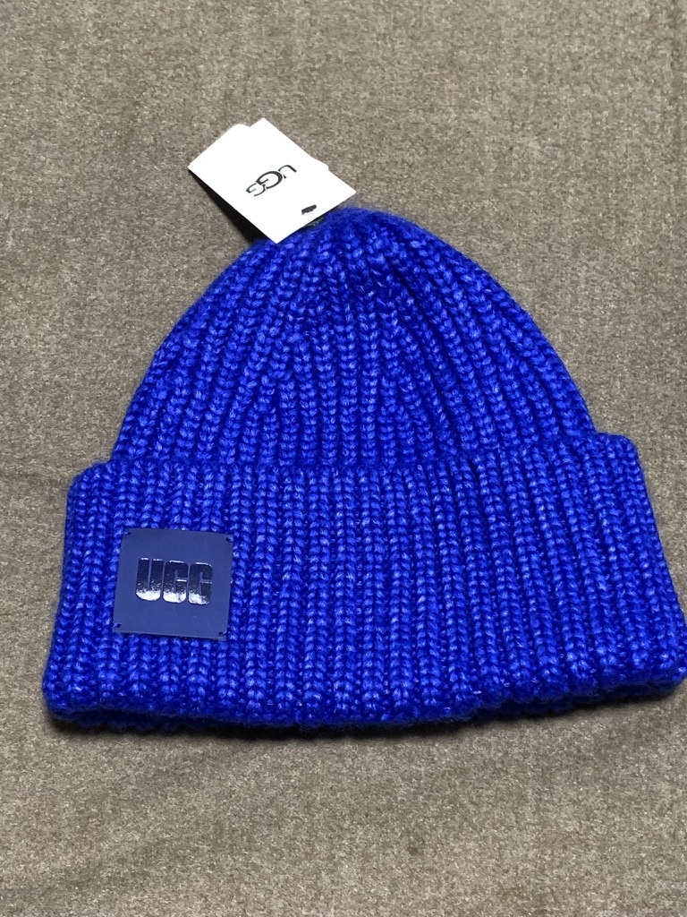 【新品・未使用】 UGG Chunky Rib Beanie チャンキーリブビーニー リブニット生地 暖かく快適なフィット感