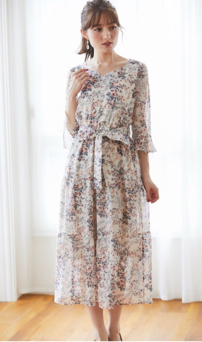 美品！tocco closet トッコクローゼット ウエストリボン付きフラワーロングワンピース