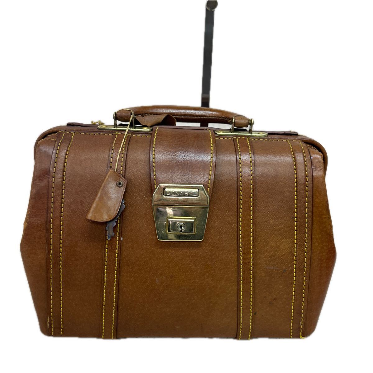 Q0395 ヴィンテージ 鍵付き CNABC ドグダーバッグ ゴールド金具 レザー ハンドバッグ ブラウン