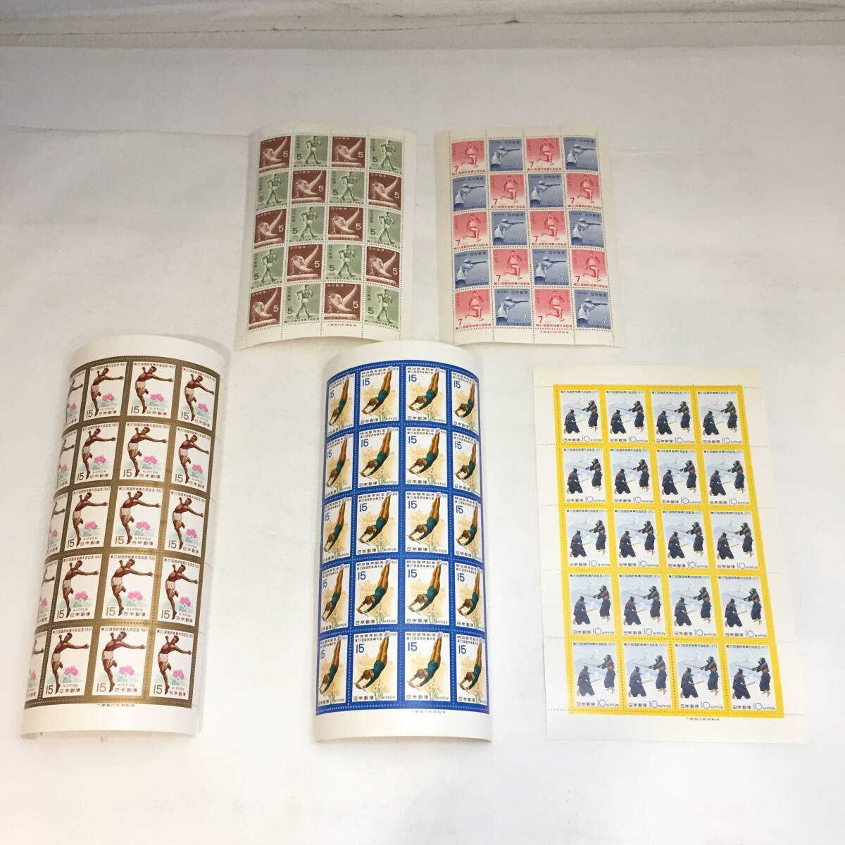 F120406◎（16）未使用 記念切手 まとめて 第20～23、27回 国民体育大会記念 20枚組 シート5枚 5円 7円 10円 15円◎