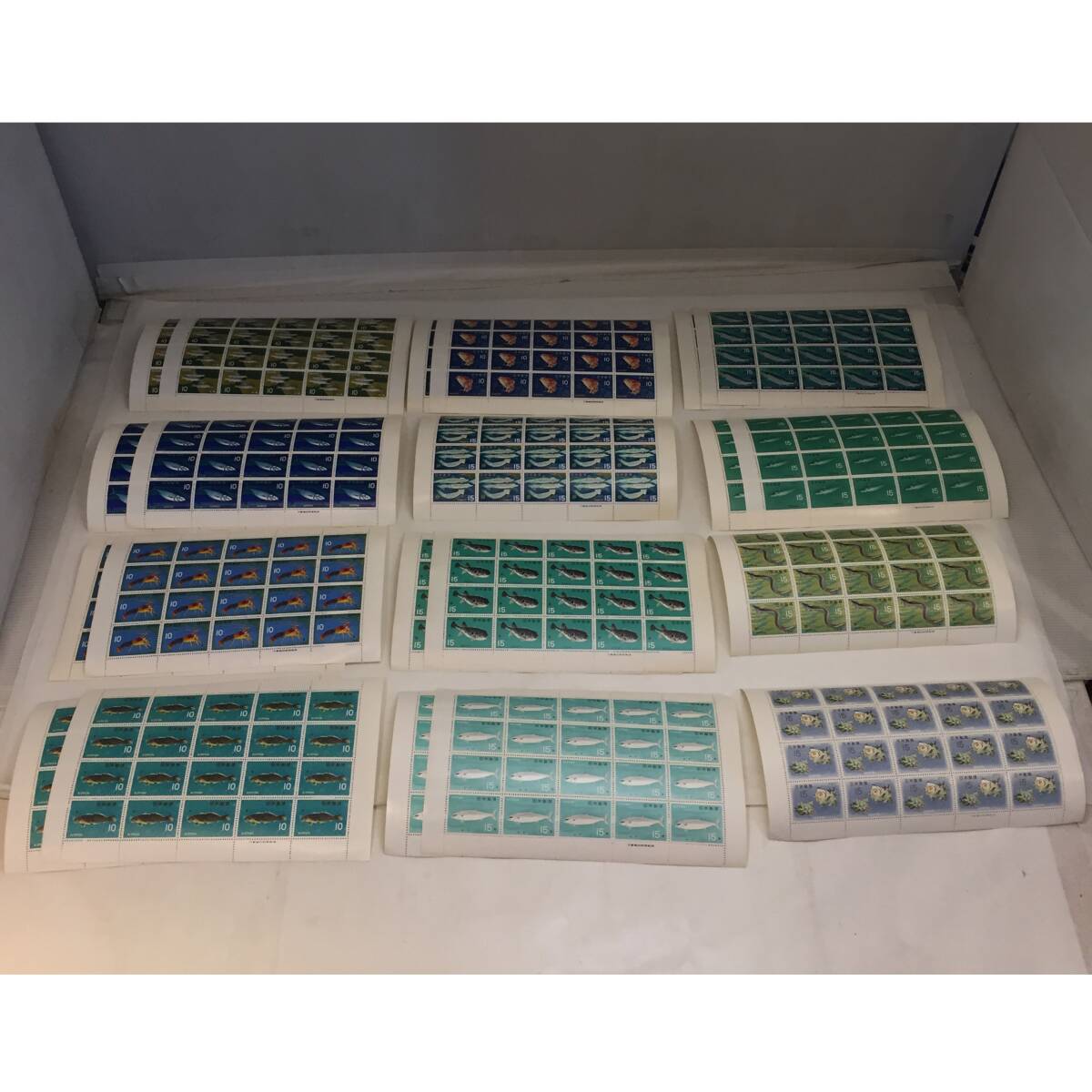 F121007◎（39）未使用 記念切手シート 魚介シリーズ あゆ かつお いせえび うなぎなど 10円 15円 20枚組シート 21枚 (12種)まとめ ◎