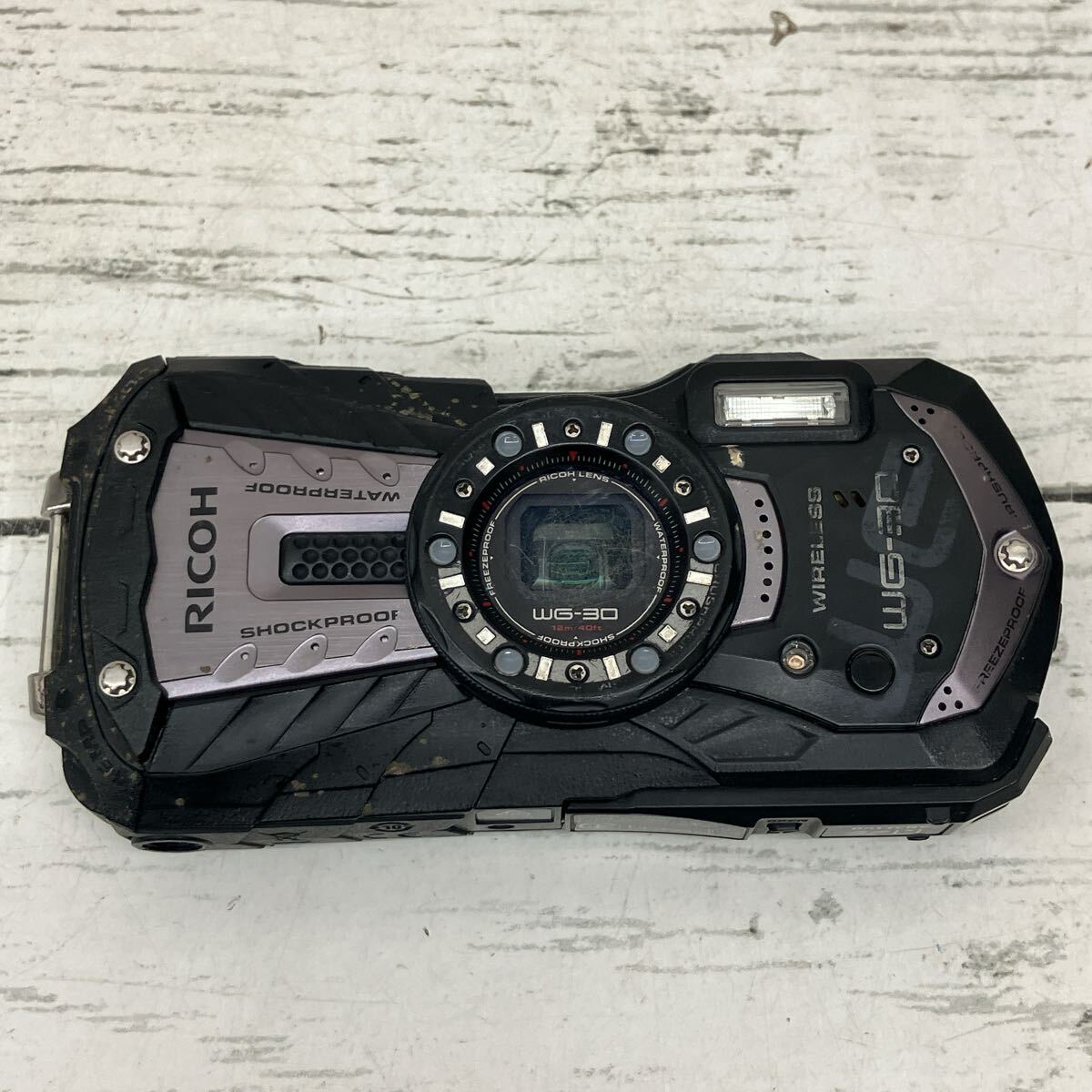 RICOH リコー コンパクトデジタルカメラ WG-30 防水 ブラック デジタルカメラ デジカメ 耐衝撃　動作未確認【8982】