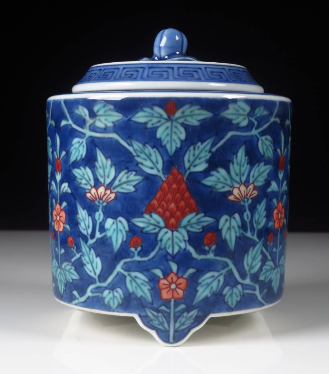 【SAKURAYA】希少な本人作品【色鍋島 苺絵香炉/人間国宝 十三代 今泉今右衛門】有田焼 香櫨 作家 在銘 骨董品 古美術品 高さ10.5cm