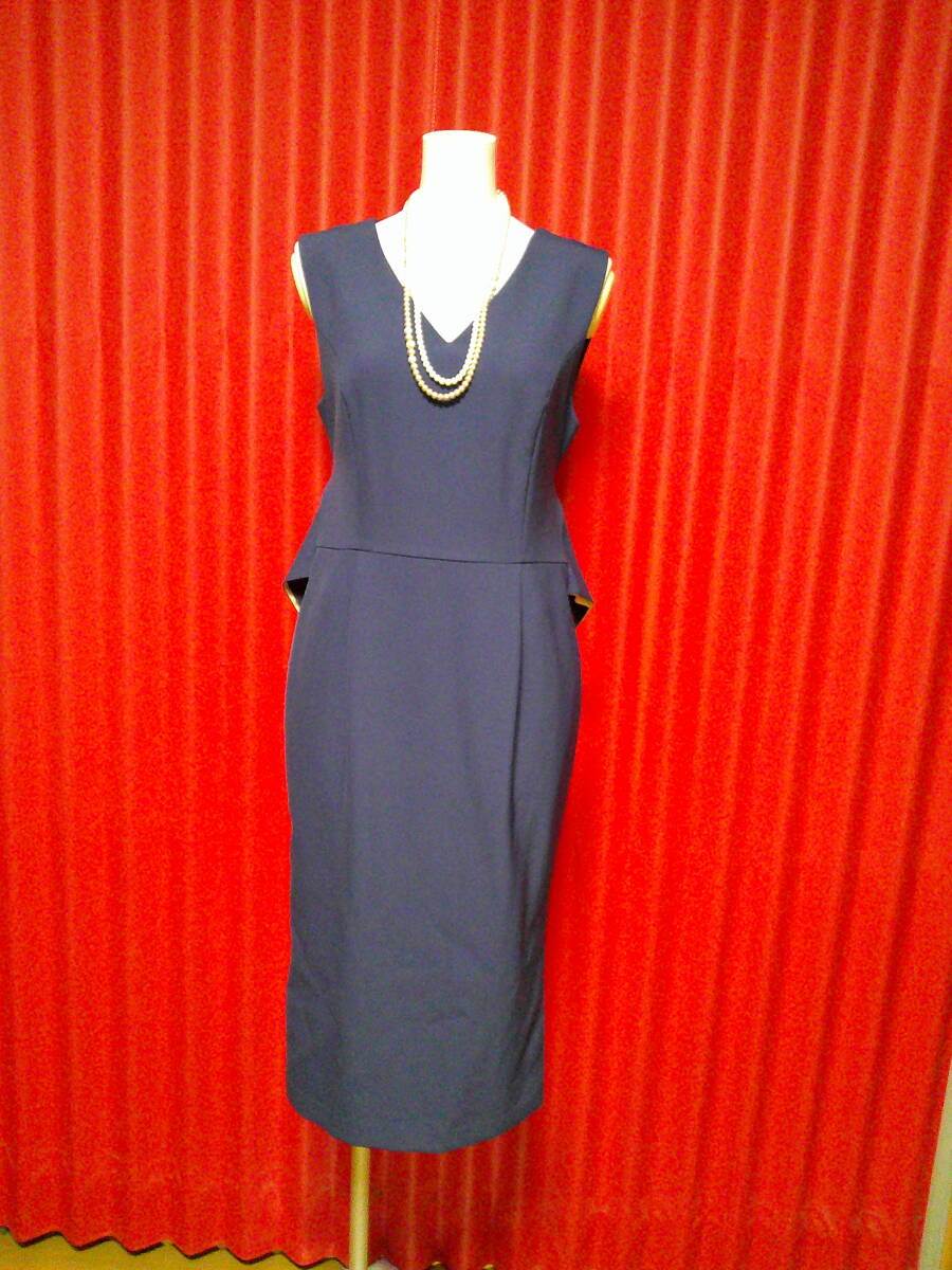 14　★　Dress Lab ドレスラボ♪　大人素敵なワンピース　SizeＬ　ネックレス付き