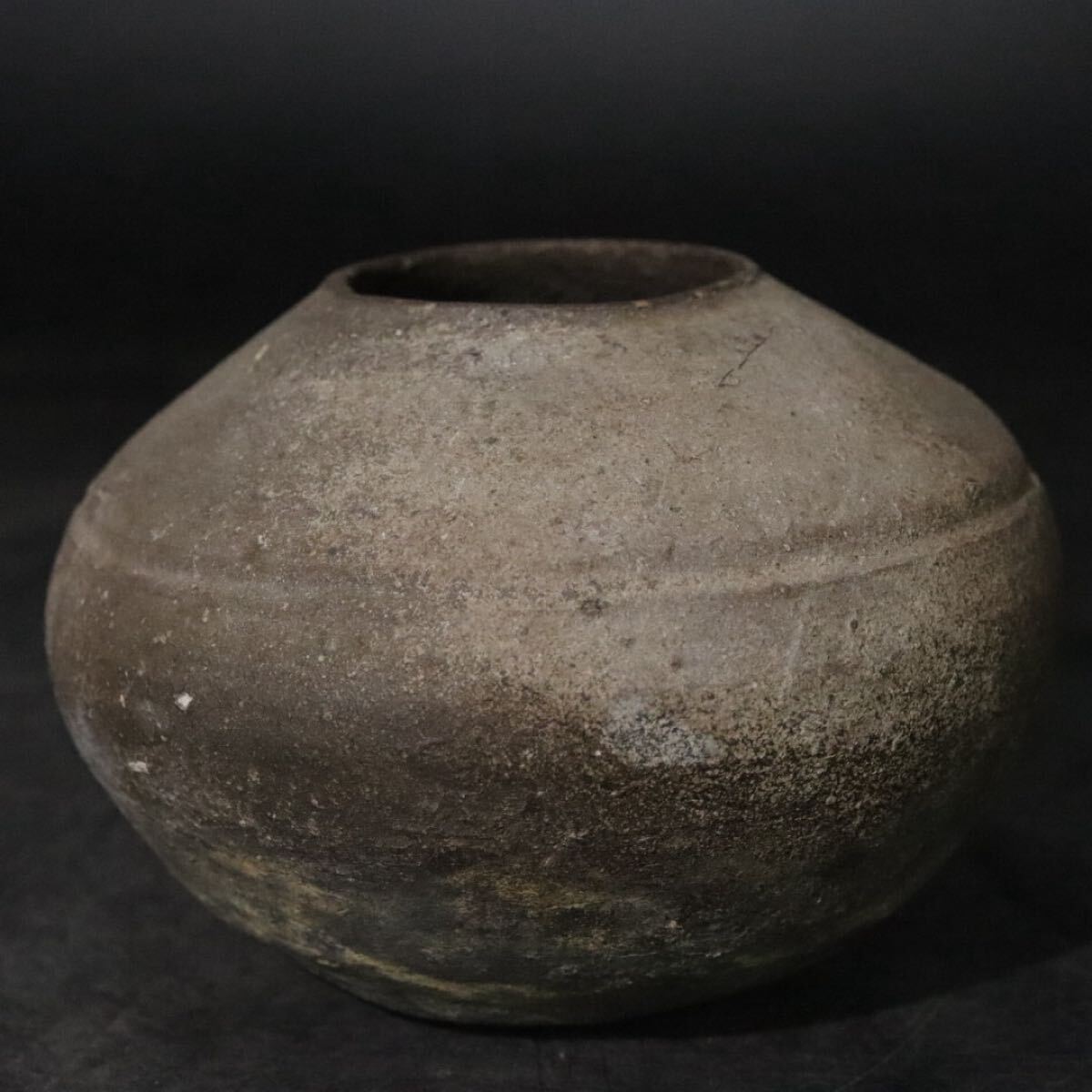時代　素焼　小壺　/　土器　花生け　花瓶　煎茶道具　見立て　検索：　須恵器　新羅土器　アンダーソン土器　.B1493