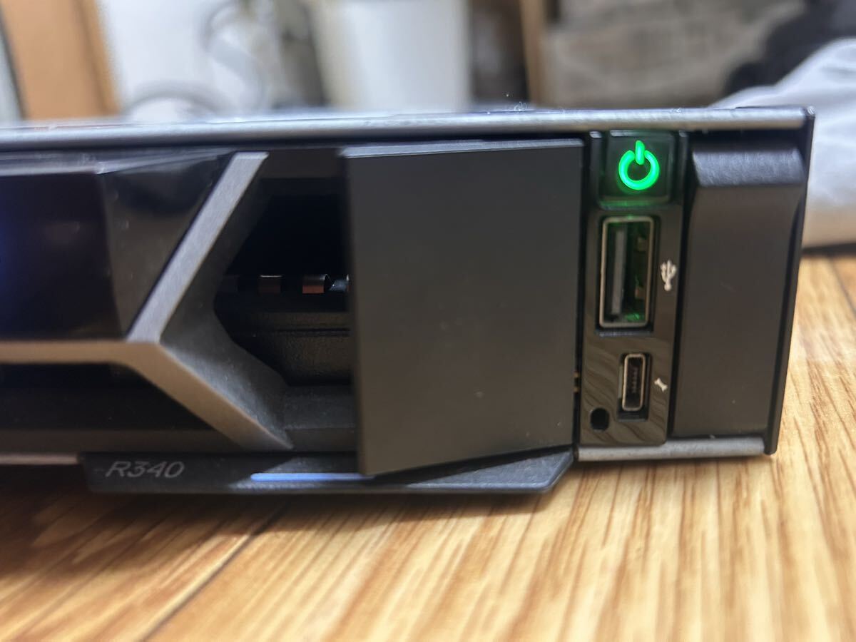 D5L050 中古　DELL EMC R340 Xeon E-2144G SR3WM 3.6GHZ 動作保証(PSU以外)