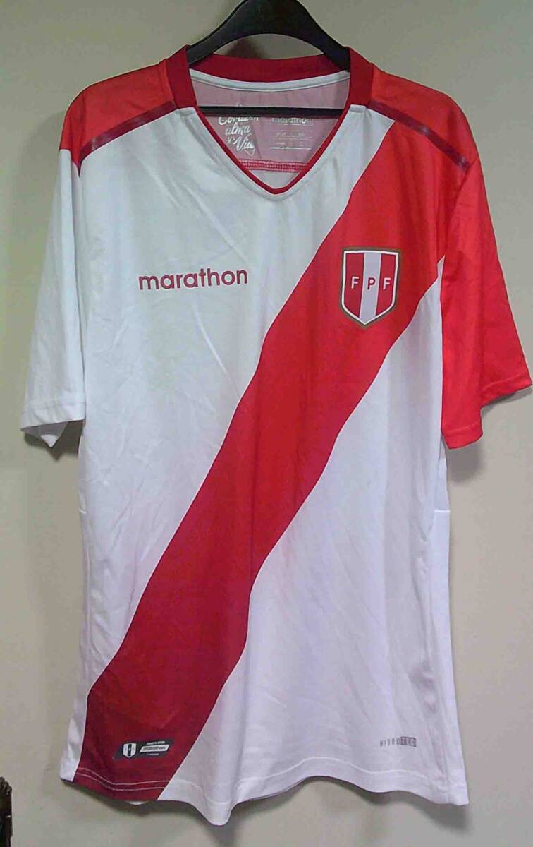 美品（激レア）海外L■白赤■ MARATHON　２０１８　サッカーペルー代表　ホーム　ユニフォーム ■　フットボール　PERU JERSEY 2018 HOME