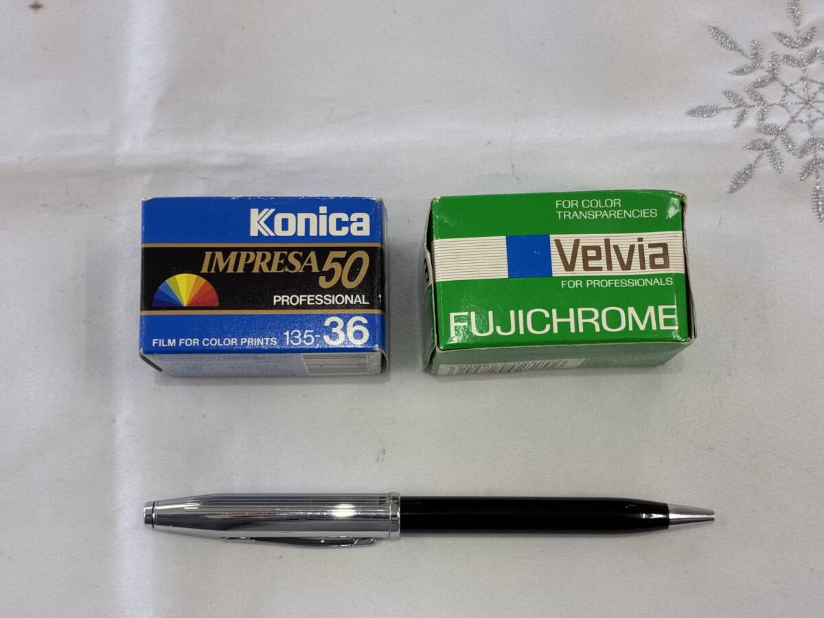 激レア！フジクローム リバーサルフィルム Velvia ベルビア ISO50 36枚 コニカ インプレッサ ISO50 36枚 未開封 2本セット 期限切れ