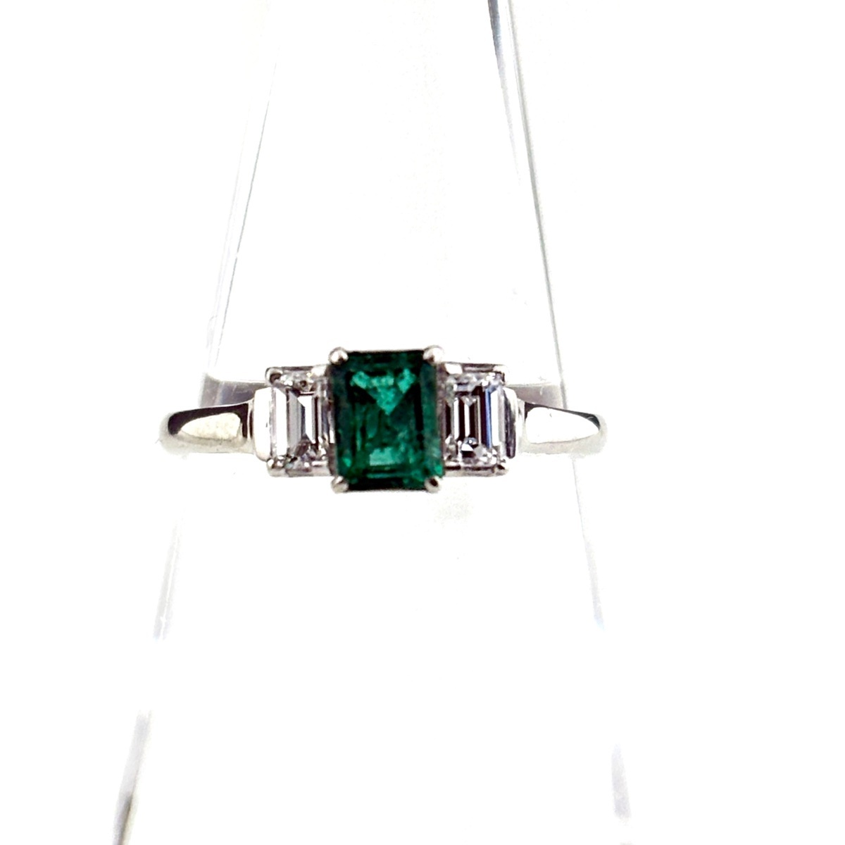 エメラルド デザインリング プラチナ 指輪 メレダイヤ リング 11号 Pt900 エメラルド ダイヤモンド レディース 【中古】