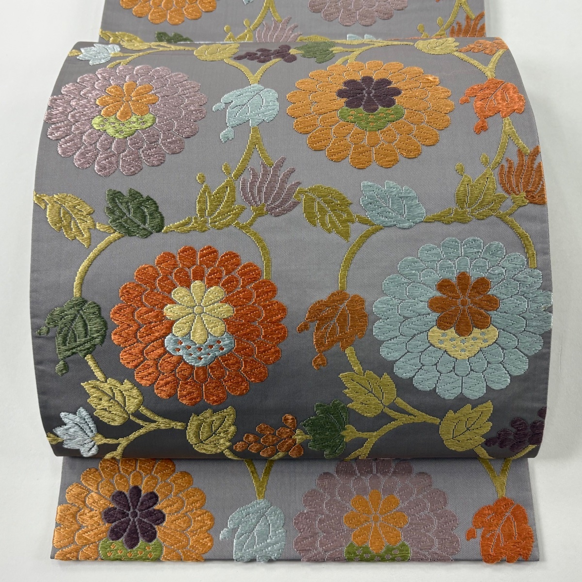 【在庫一掃】 袋帯 逸品 河合美術織物 落款 菊 葡萄 唐織 灰色 六通 正絹 【中古】