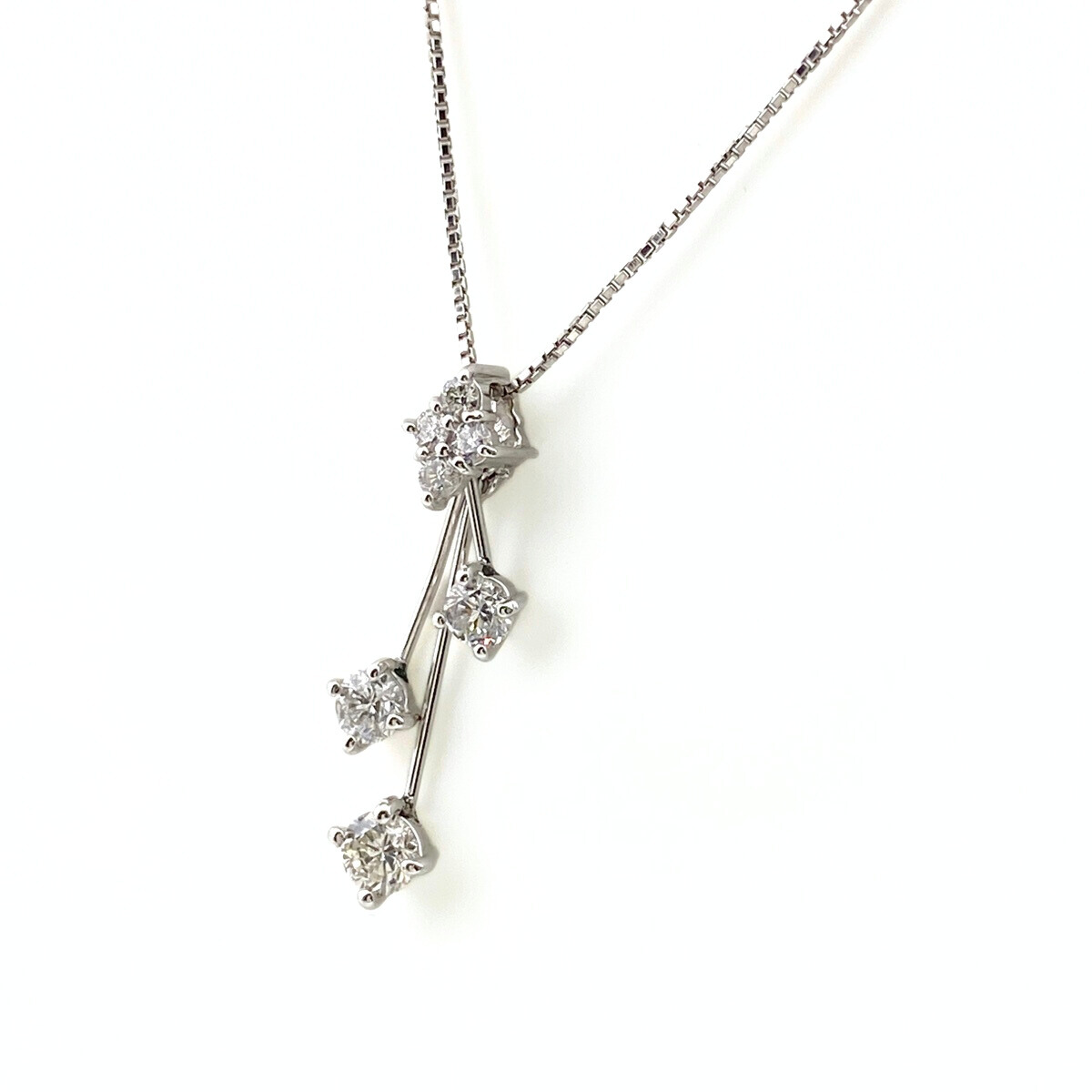 メレダイヤ デザインネックレス プラチナ ペンダント ネックレス Pt900 Pt850 ダイヤモンド レディース 【中古】