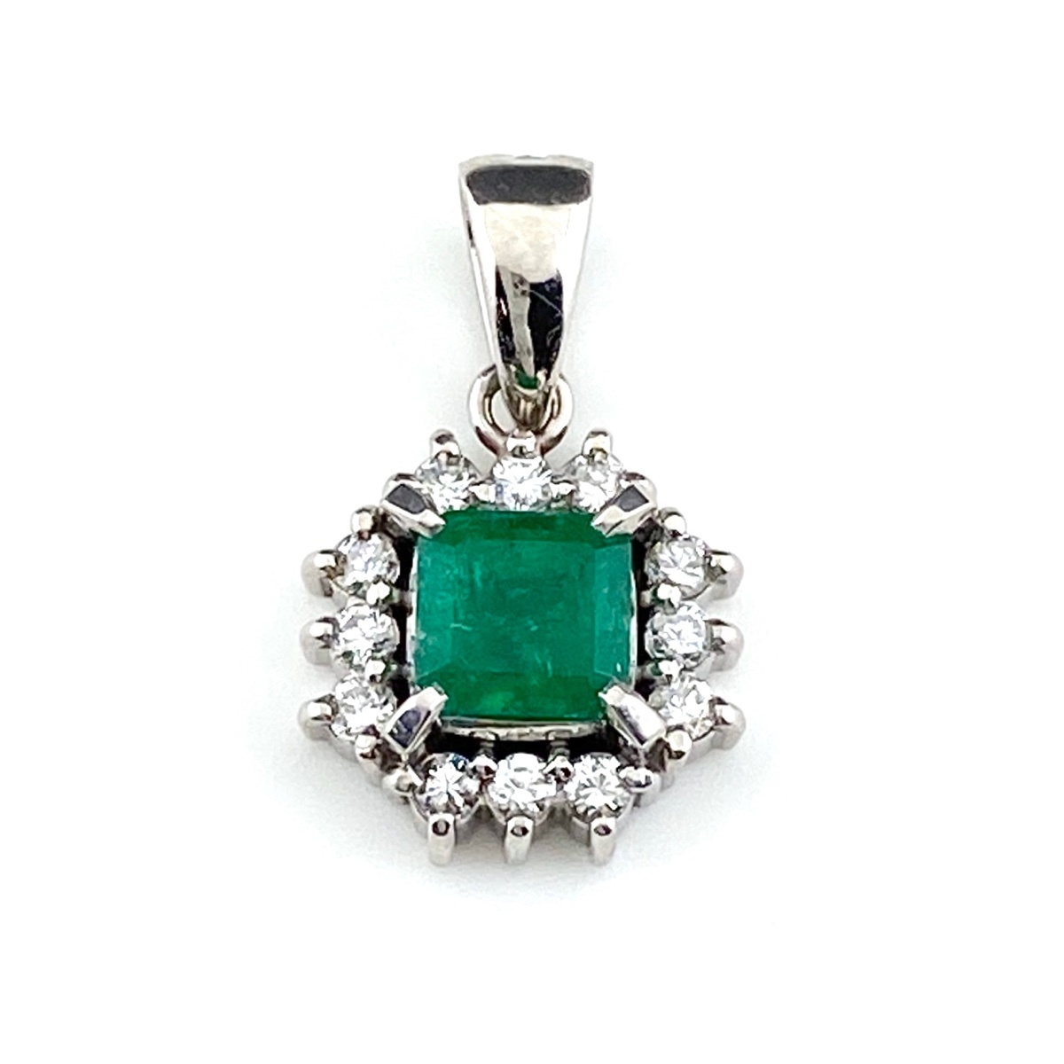 エメラルド デザインペンダントトップ プラチナ メレダイヤ ペンダントトップ Pt900 エメラルド ダイヤモンド レディース 【中古】