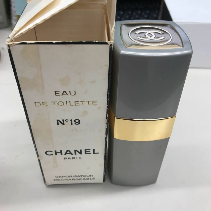 N3879 シャネル　NO.19 CHANEL EAU DE TOILETTE