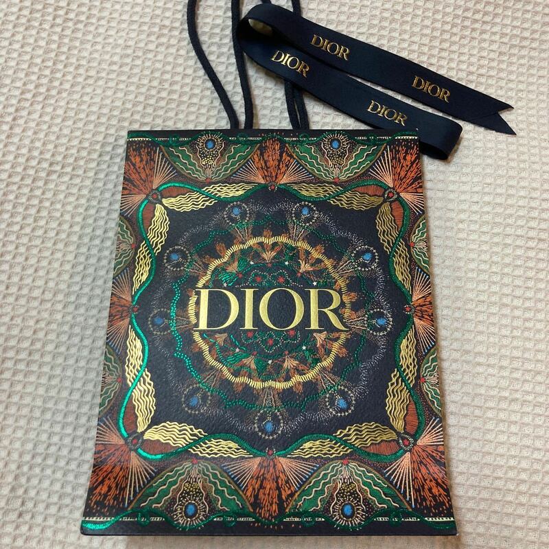 ディオール 2020 クリスマス限定 ショップ袋　リボン　ショッパー 紙袋　付属品　Dior バッグ
