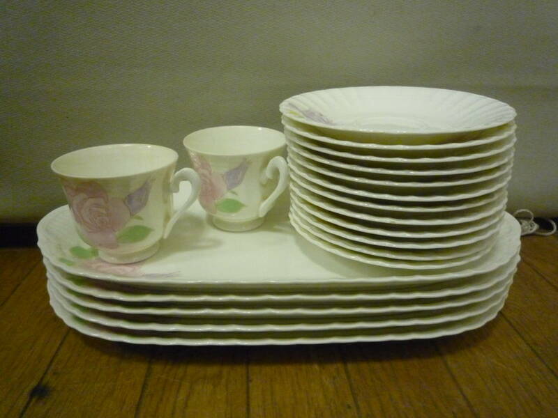 ◆USED 良品 Noritake ノリタケ スタジオ コレクション ティーカップ 2客 ソーサー 12枚 プレート 皿 5枚 日本製◆花柄 高級洋食器